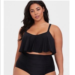 Torrid Flounce Bikini Top Size 3